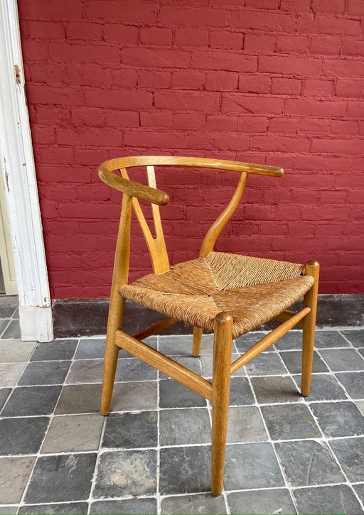 Carl Hansen CH24 wishbone chair