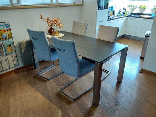 Dining table brand Karat with 4 chairs