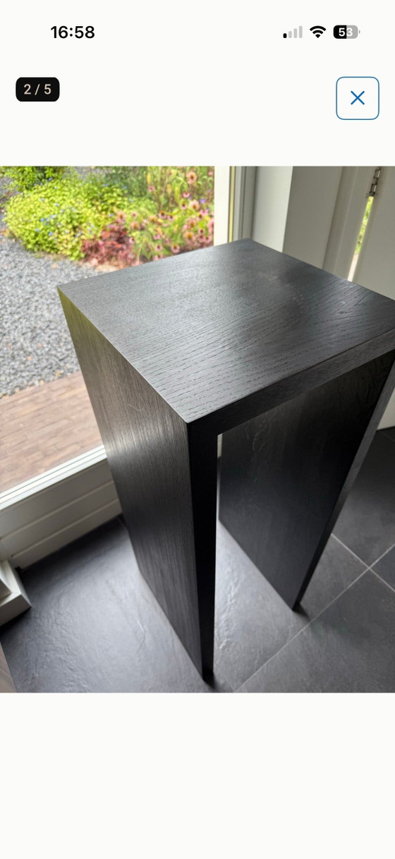 Pedestal con cuenco de cerámica – Columnas, Ceramic, Wood (photo 4 of 5)