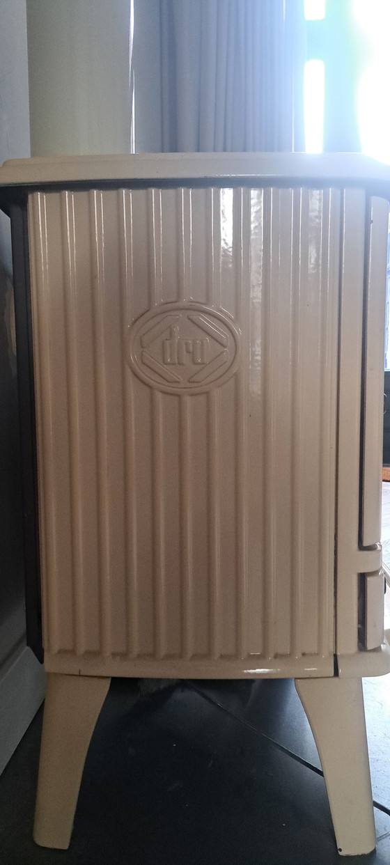 Image 1 of Dru houtkachel