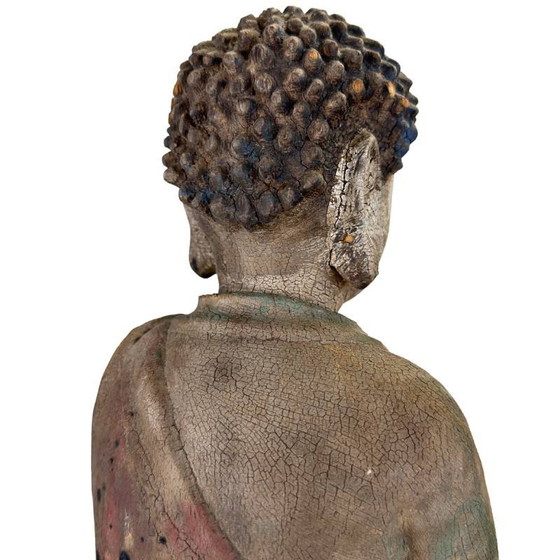 Statue de Bouddha chinoise en bois avec polychromie originale et restes de dorure. – Sculptures, Wood (photo 12 of 17)