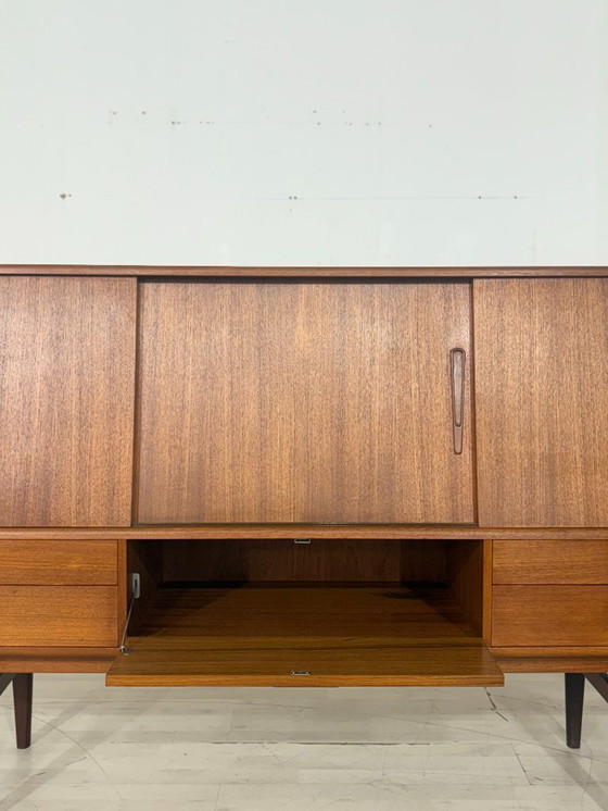 Image 1 of Buffet haut style années 50 / Meuble bar en teck / Meuble de salon / Buffet vintage