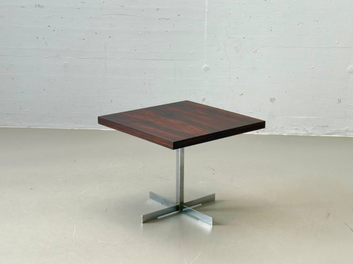 Bijzettafel met palissanderfineer en chromen frame, jaren 70