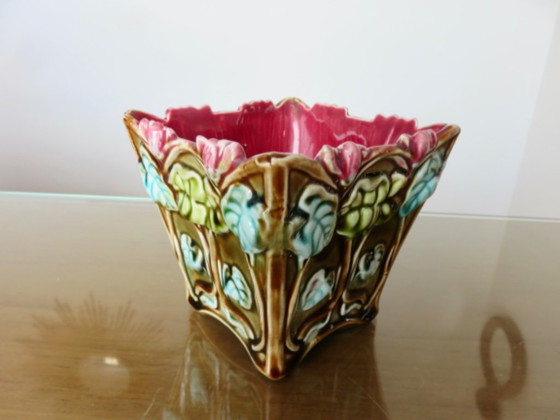 Cache Pot Art Nouveau, En Barbotine, Majolique D'Onnaing, Motif Floral, Fin XIXème, Début XXème – Objets déco (photo 5 of 9)