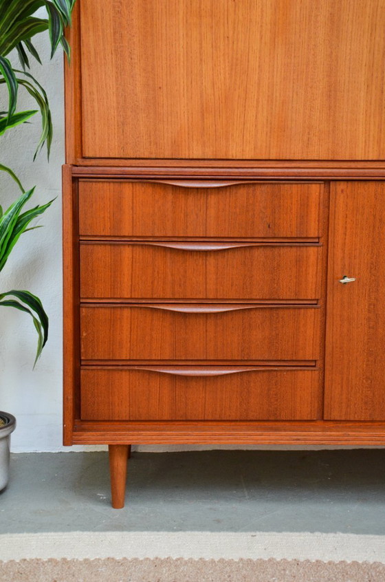 Image 1 of Vintage teakhouten secretair/dressoir/ladekast uit het midden van de vorige eeuw