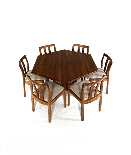 Vintage 6 corner Danish dining table, Dyrlund '70s