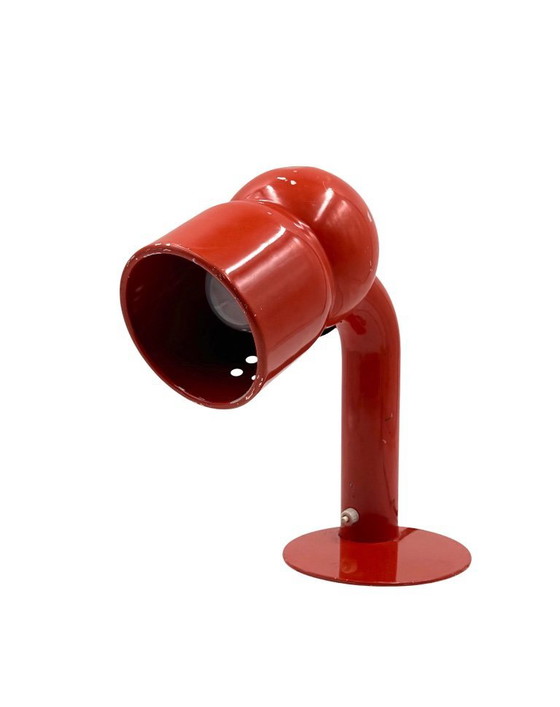 Image 1 of Elio Martinelli, modelo 2135. Lámpara de mesa/escritorio Robot roja, Martinelli Luce, Italia, 1960.