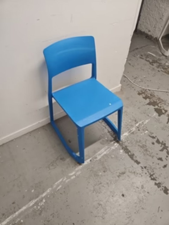 Image 1 of Pacific Blue Stapelbare Cafeteriastoel - Vitra