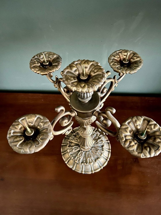 Image 1 of Candelabro di metà secolo in stile storicista, pesante candelabro a 5 bracci con candele decorative originali, anni &#39;60-&#39