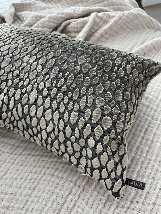 Image 1 of Ensemble de coussins décoratifs comprenant un coussin intérieur, de la marque Claudi.