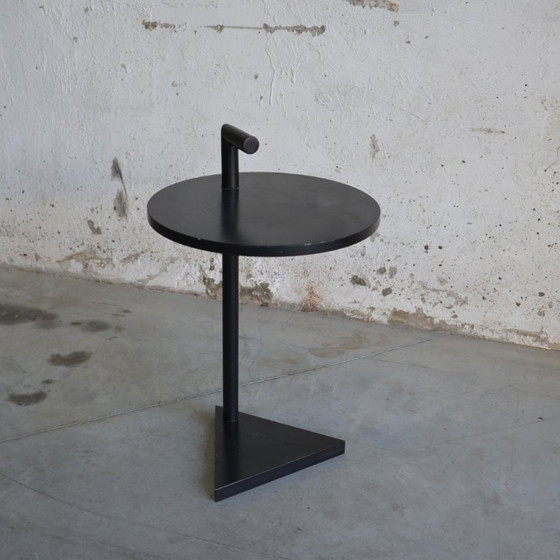 Image 1 of 1x Memphis side table