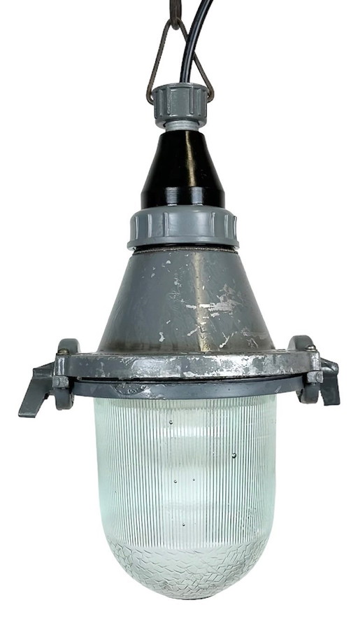 Lámpara colgante soviética industrial gris, década de 1960