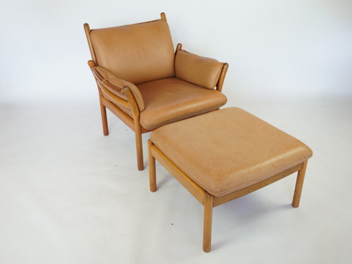 Illum Wikkelsoe Fauteuil de salon en teck et tabouret design vintage années 60