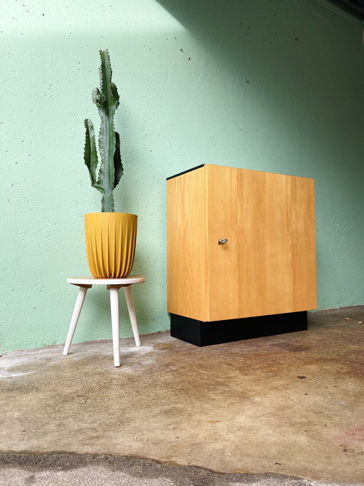 Petit cabinet vintage 1965