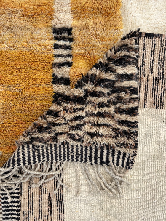 Image 1 of Authentiek Mrirt Marokkaans Berber Wollen Vloerkleed 210x300 cm - Handgeweven, Pluche & Kleurrijk Wollen Vloerkleed
