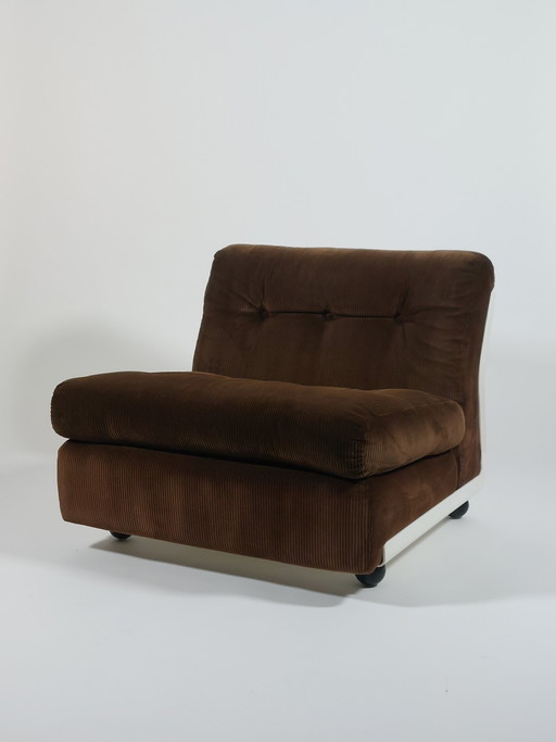Set van twee Amanta Cord fauteuils en sofa's van glasvezel, ontworpen door Mario Bellini C&B Italy.