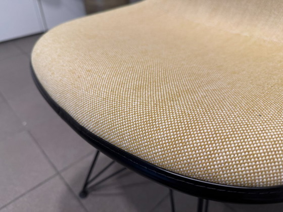 Image 1 of Vitra | Eames | DSR | Wit & Creme Bekleding | 2x