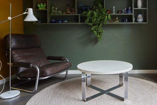 Table basse futuriste - structure en acier inoxydable