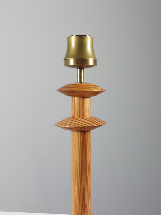 Image 1 of Lampada da tavolo vintage postmoderna in legno di pino, anni '80