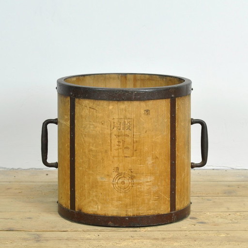 Antica misura di riso giapponese in legno, circa 1930