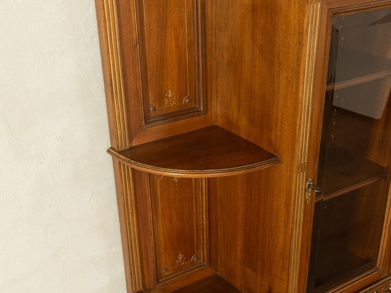 Antiker Gründerzeit-Hochschrank, um 1900 – Schränke, Glass, Wood (photo 11 of 12)