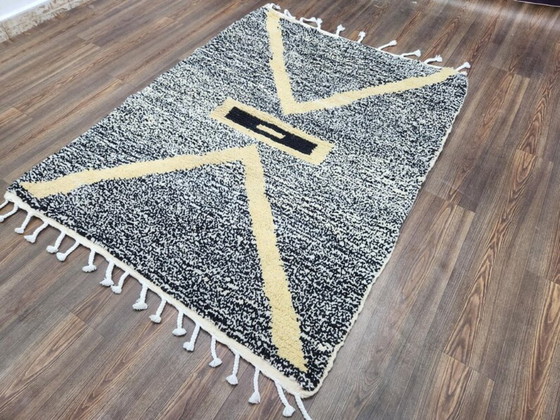 Image 1 of Tapis marocain en laine naturelle 200cmx150cm