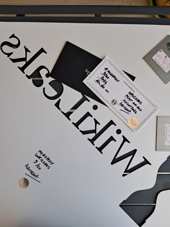 Image 1 of HARISSART – Monopoly, ab ins Gefängnis Wikileaks – Aluminium-Siebdruck