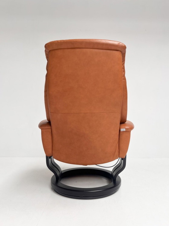 Poltrona reclinabile con pouf Hjort Knudsen, anni '90 – Poltrone relax, Leather, Wood, Vintage (photo 10 of 20)