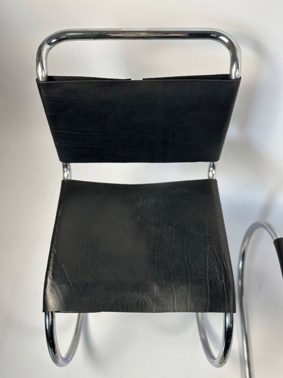 Image 1 of Een paar MR10 loungestoelen — Ludwig Mies van der Rohe, toegeschreven aan Knoll, ca. jaren 70