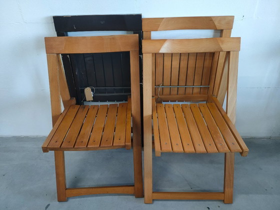 Image 1 of Set di 2 sedie pieghevoli in legno "intrecciato" vintage degli anni '60, in stile Trieste di Aldo Jacober.