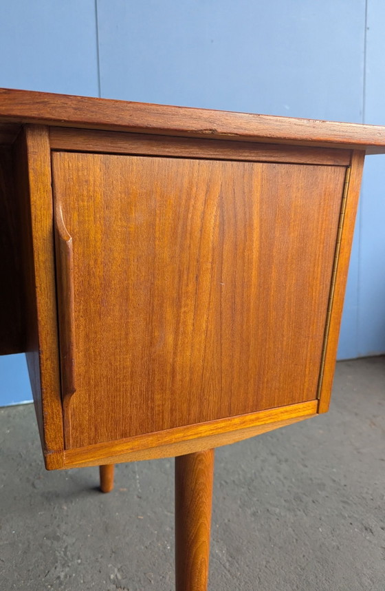 Scrivanie danese vintage in teak autoportante, anni '60, Legno, Marrone (foto 4 di 15)