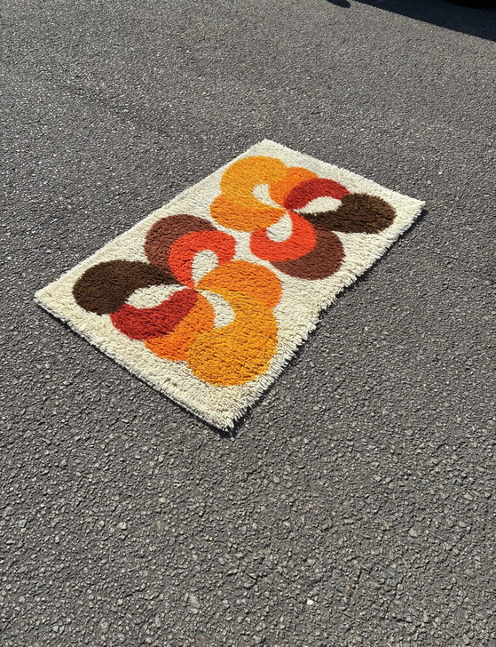 Vintage Desso Carpet Space Age Shaggy – Rugs & carpets, Textile (photo 3 of 9)