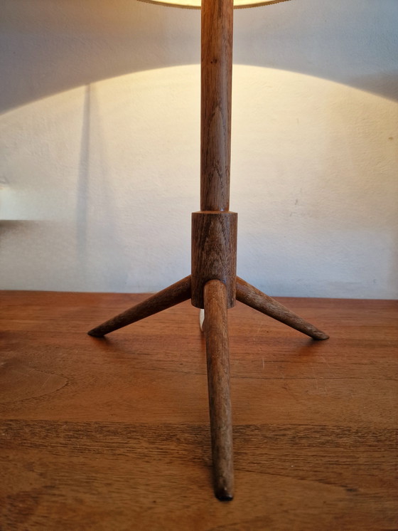 Image 1 of Vintage Teakhout Tafellamp Tripod Denemarken.