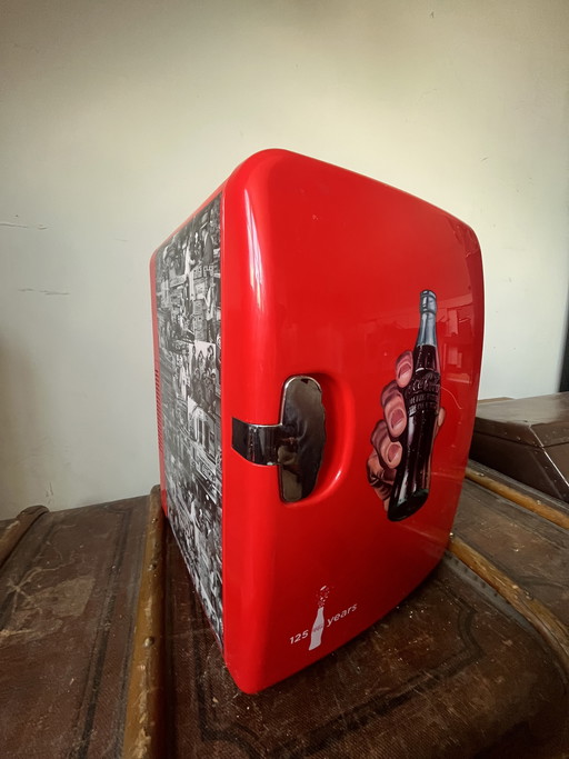 Frigorifero vintage della Coca-Cola
