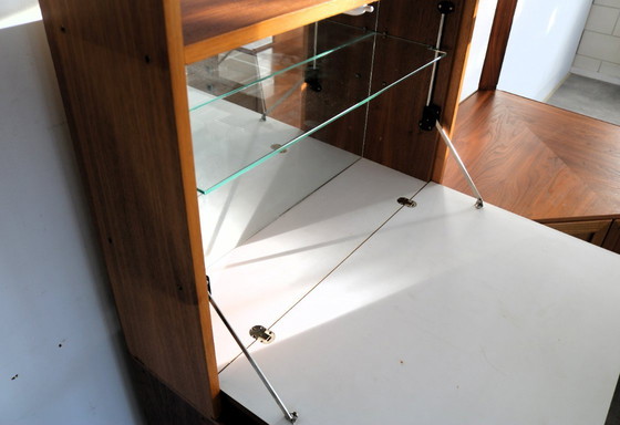 Image 1 of Mobiletto da parete/mobiletto angolare svedese d'epoca