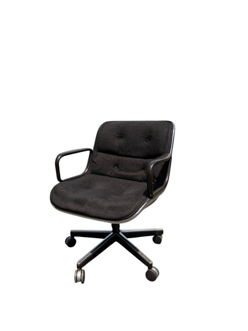 Authentischer Charles Pollock Chefsessel von Knoll – Grauer Stoffbezug & Rollen