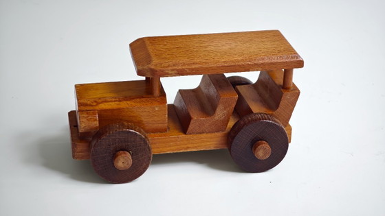 Image 1 of Voiture miniature en bois, vintage