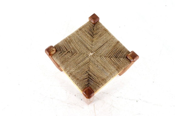 Image 1 of Tabouret/table d'appoint vintage en rotin