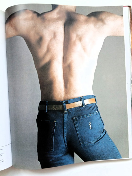Image 1 of (W027) Moda del siglo XX: La historia visual de la moda en la publicidad