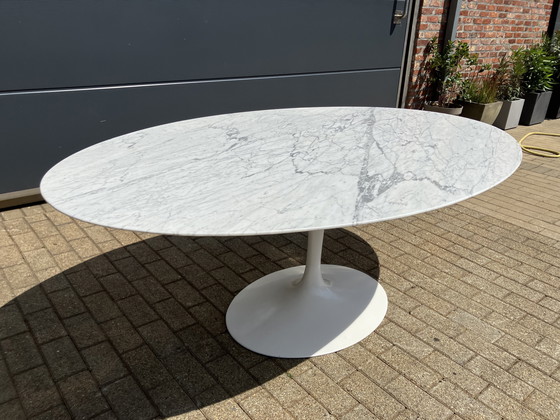 Image 1 of Tavolo ovale Knoll Tulip originale e 6 sedie Knoll Tulip in ottime condizioni!