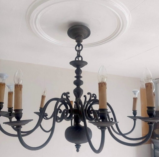 Lampadario in ottone massiccio a 10 bracci, 14 kg, stile fiammingo. – kroonluchters, Brass