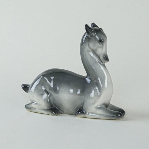 Figura de ciervo de cerámica, diseño danés, década de 1970, producción: Dinamarca