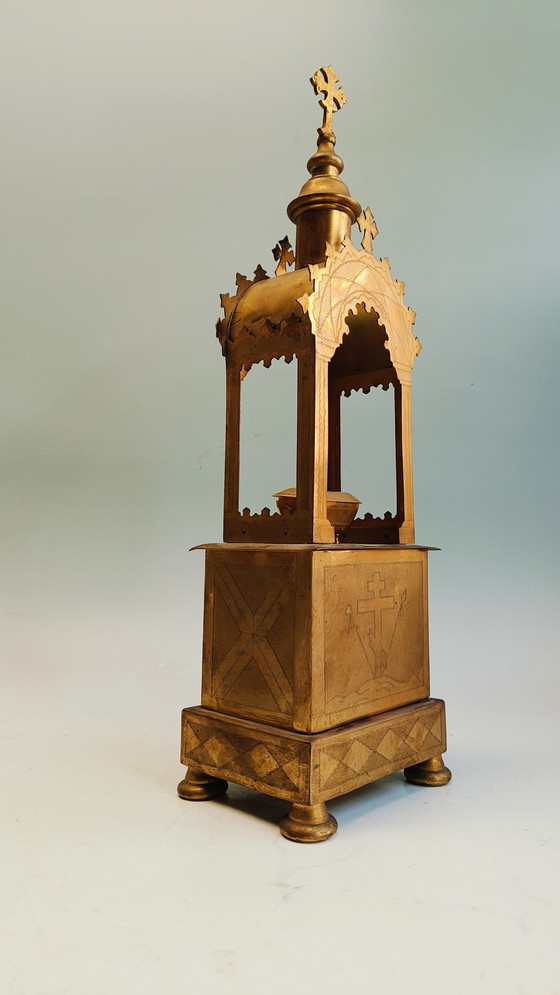 Image 1 of Osteuropäischer orthodoxer christlicher Reliquienaltar