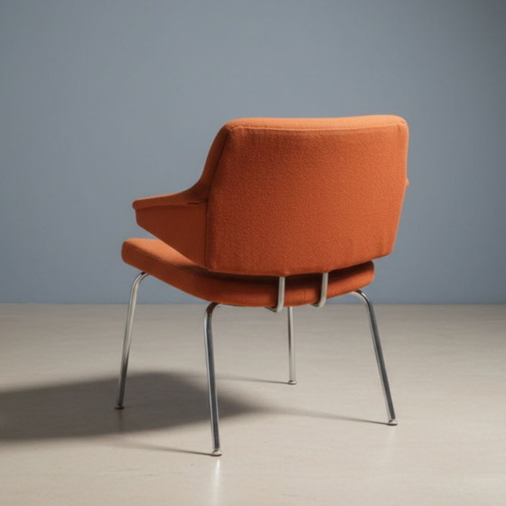Image 1 of Fauteuil rembourré de style Mid-Century avec piètement chromé, années 1970