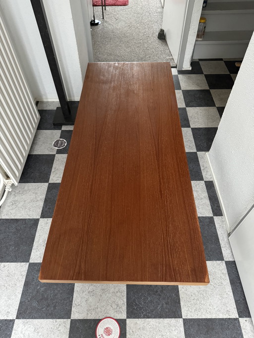 Artifort Salontafel Teak.