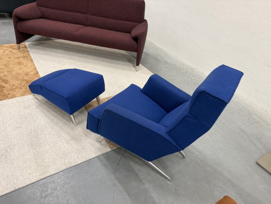 Image 1 of Design on Stock Solo fauteuil met Hocker blauw stof 