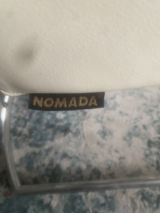 Image 1 of Nomada vintage kalfsleren eetkamerstoelen crème wit 