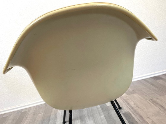 Image 1 of Hermann Miller Eames Sillón de fibra de vidrio Hopsak DAX Fehlbaum