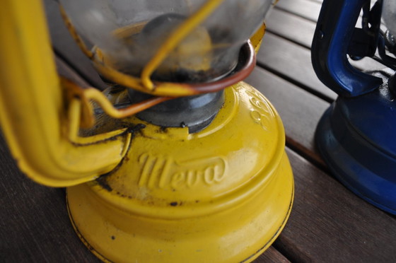 Lampade a olio ungheresi gialle e blu, anni '60, set di 2 – Lampade da tavolo, Metallo, Vetro, Rustic (photo 3 of 5)