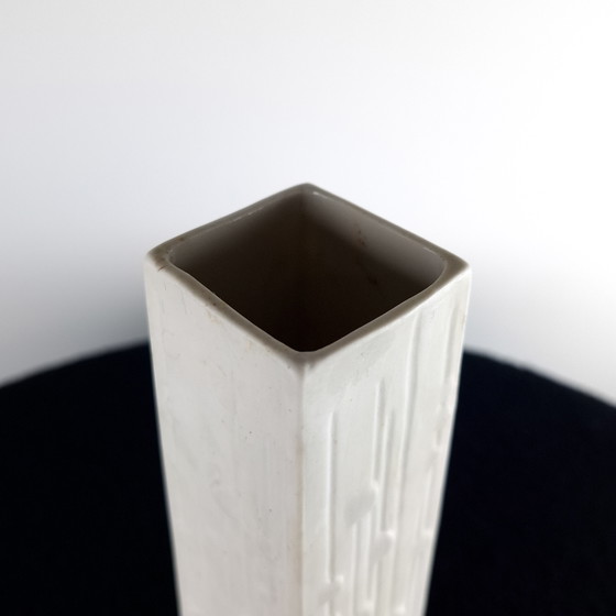 Image 1 of Vintage obelisk 3D vase Apel Bavaria 1970s white ceramic